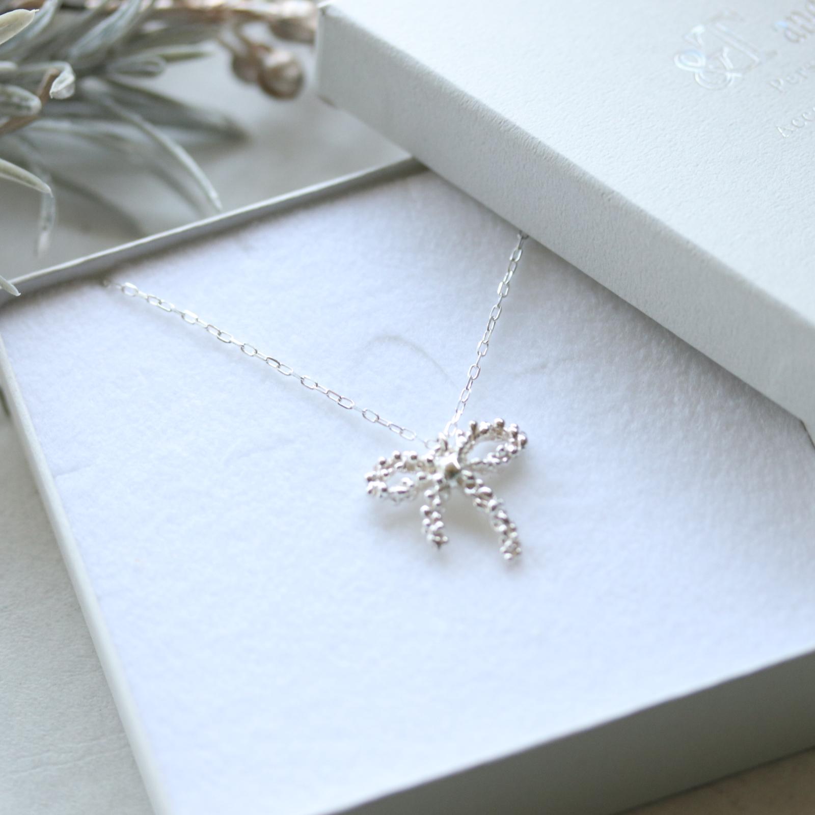 プチリボンシルバーネックレス【選べるギフト】 | 3枚目