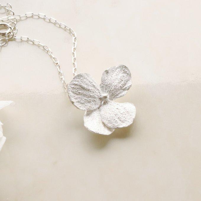銀紫陽花ネックレス | 2枚目