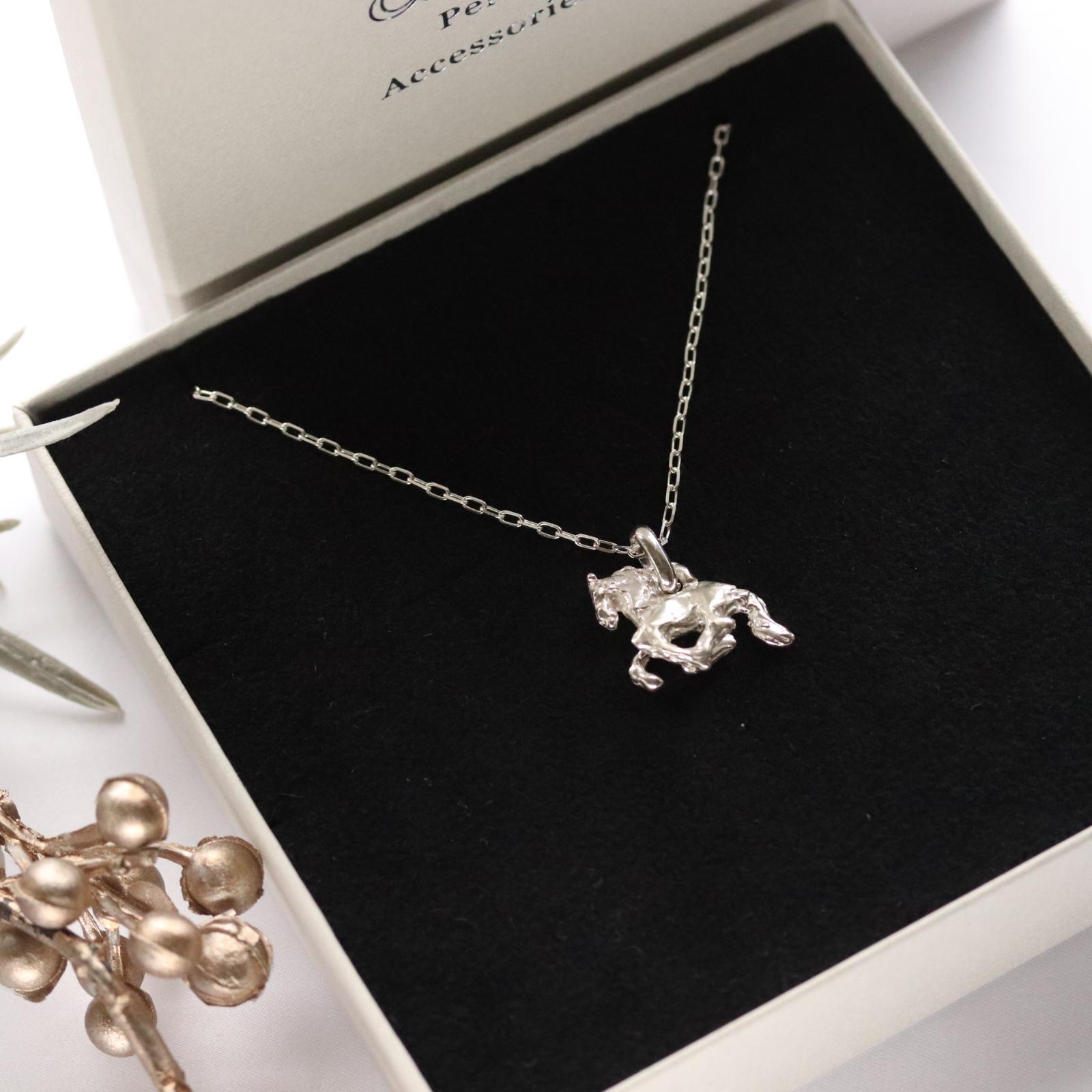シルバーホースネックレス | 4枚目